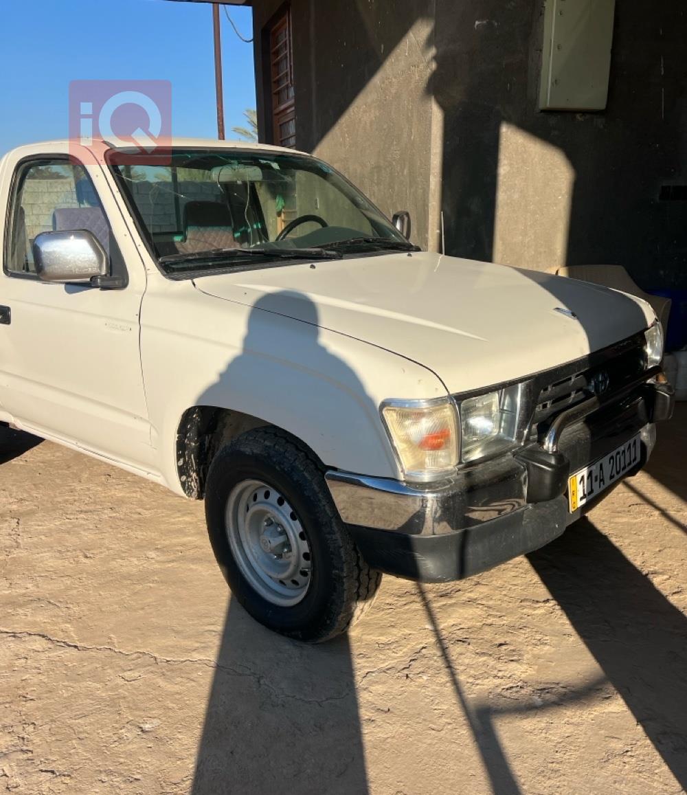 تويوتا هايلوكس